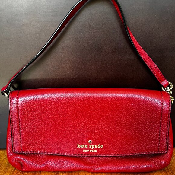Red Leather Kate Spade Wristlet or micro-bag. - Picture 1 of 12